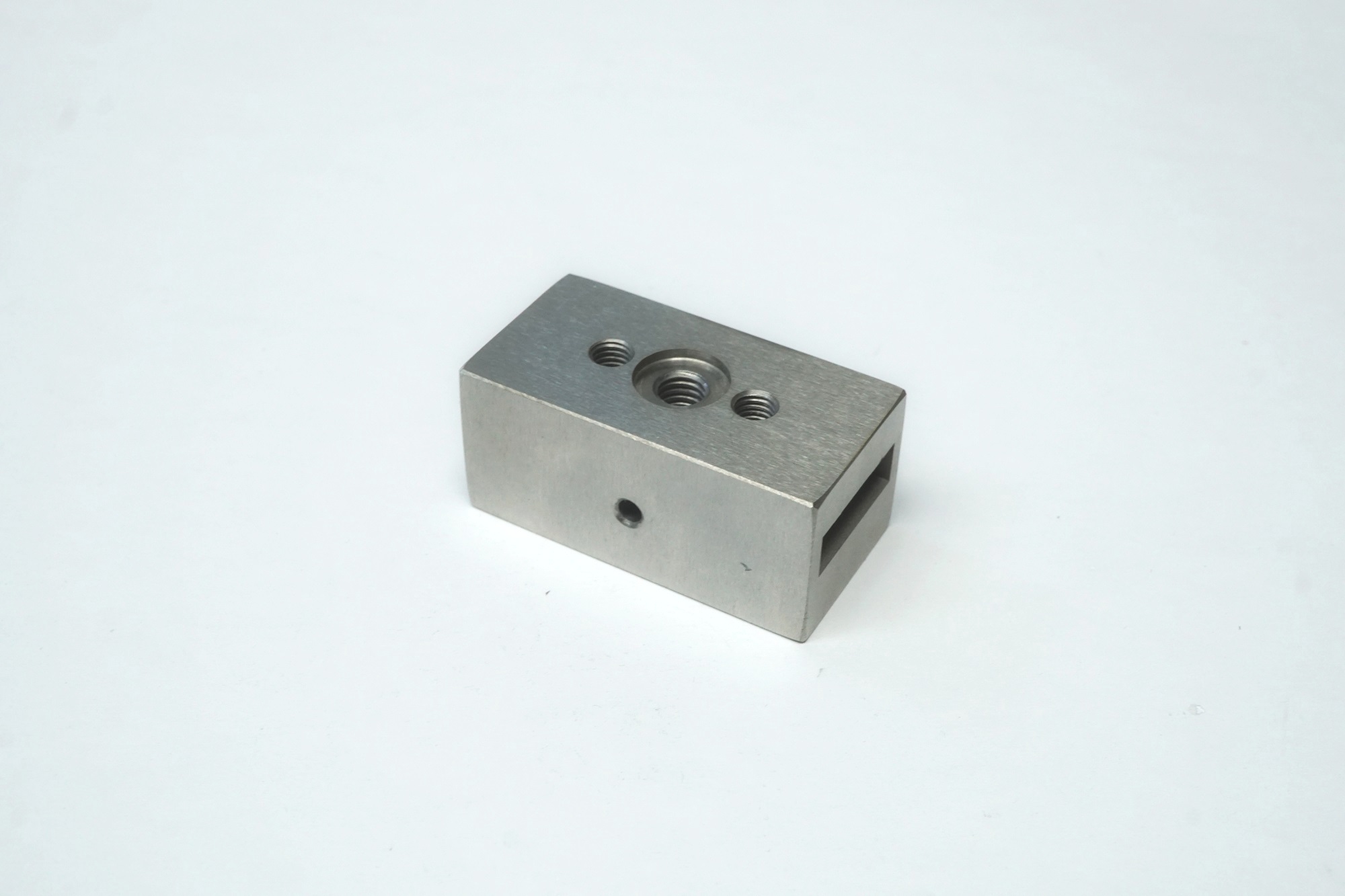 R8406PFH R8406PFH
